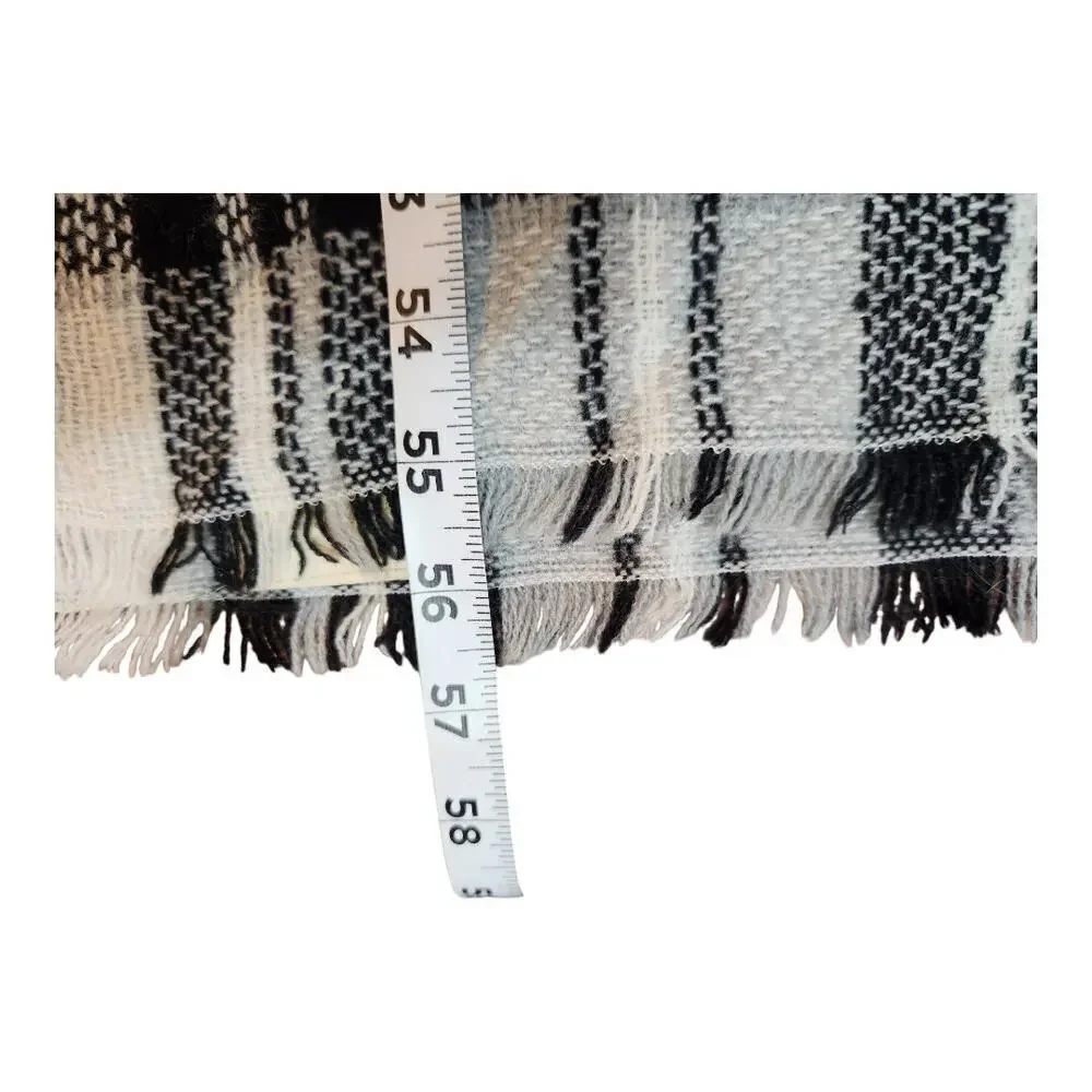 ModCloth black & white large plaid blanket scarf, shawl, throw wrap‎ 10% acrylic